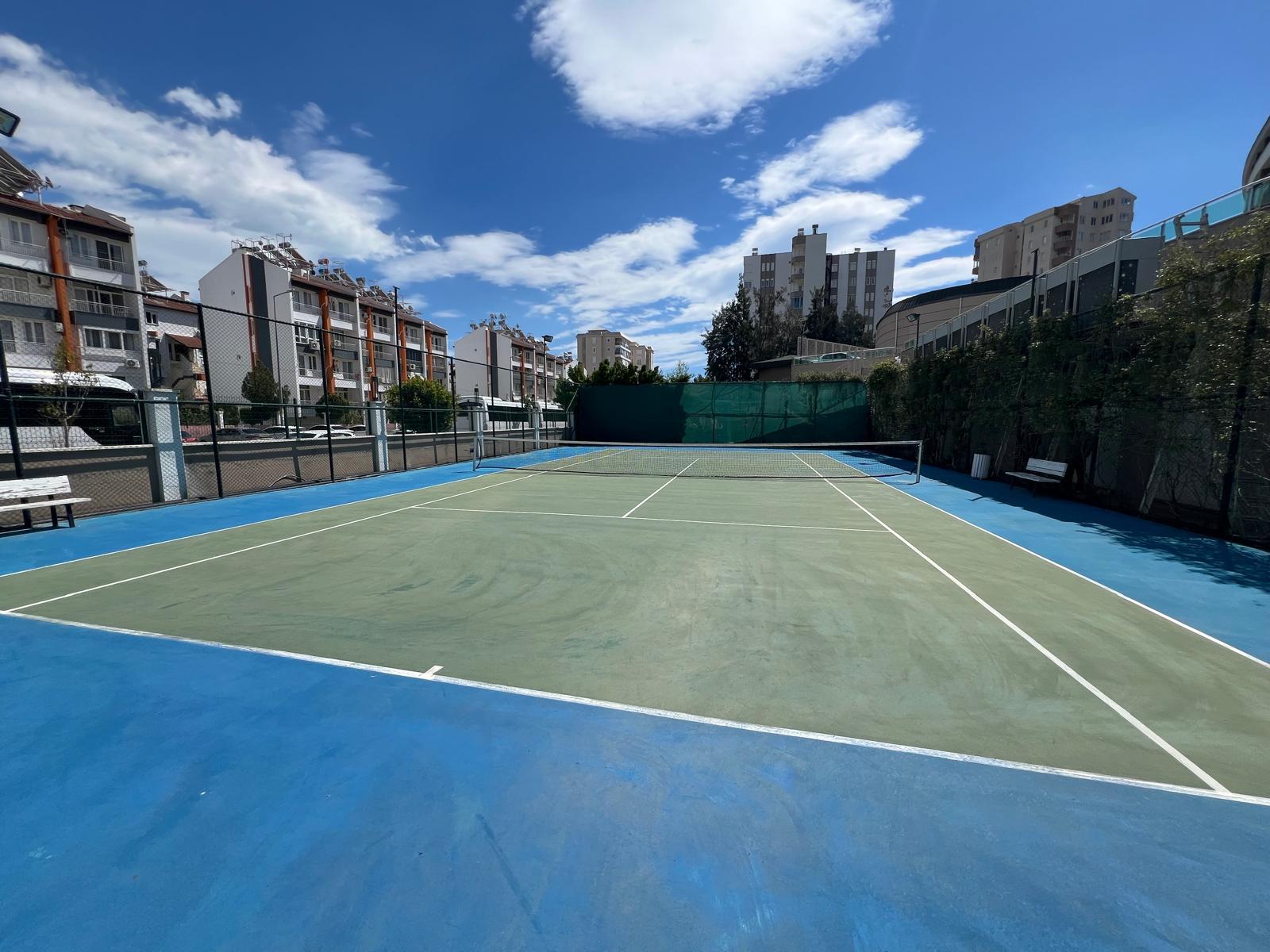 Aska Hotel | 2 Adet Tenis Kortu